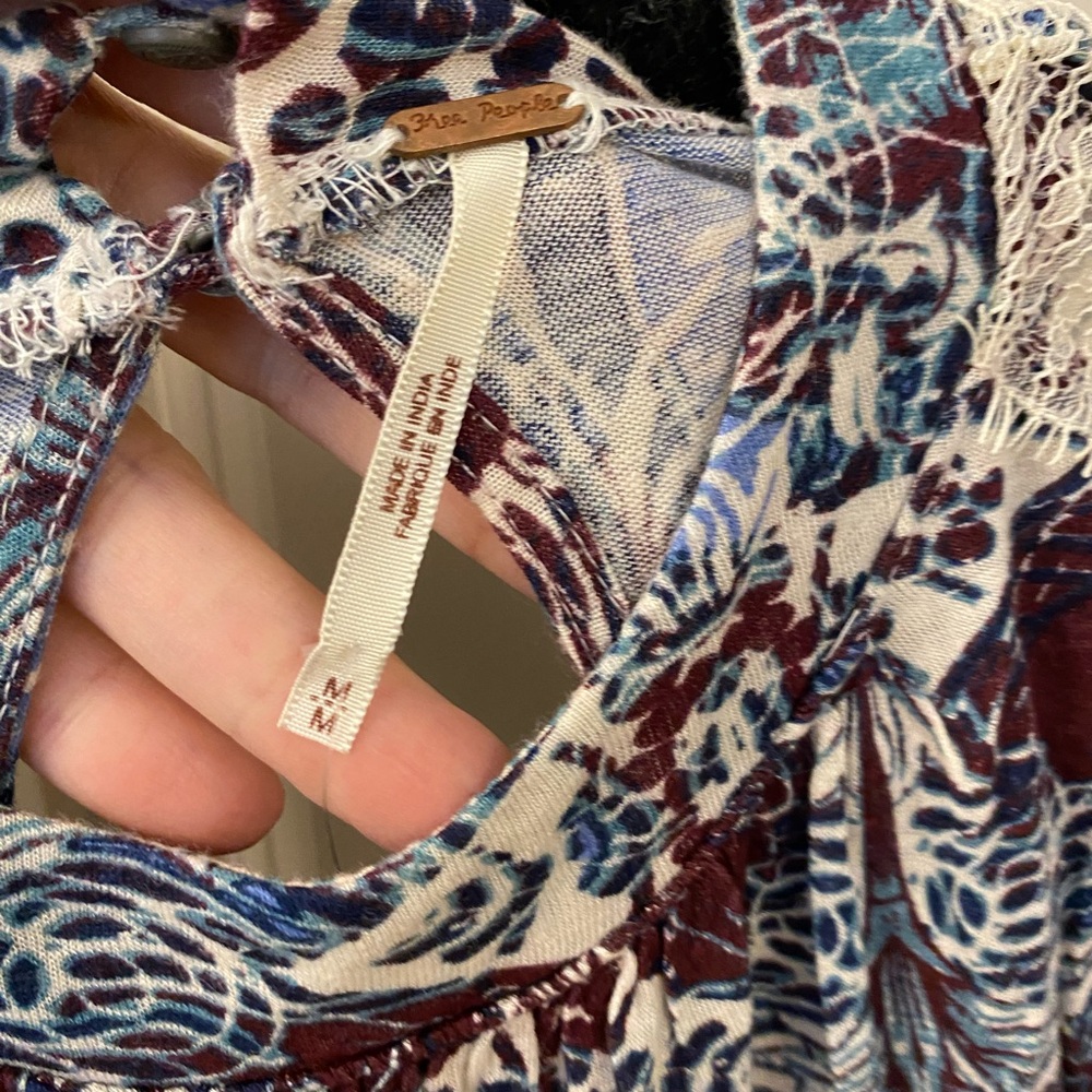NWT Free People Medium Floral LS Blouse with Lace Accents and Button up Neck - Picture 7 of 7